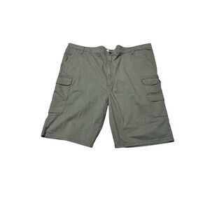 Wrangler Olive Green Cargo Shorts Size 52 NWT